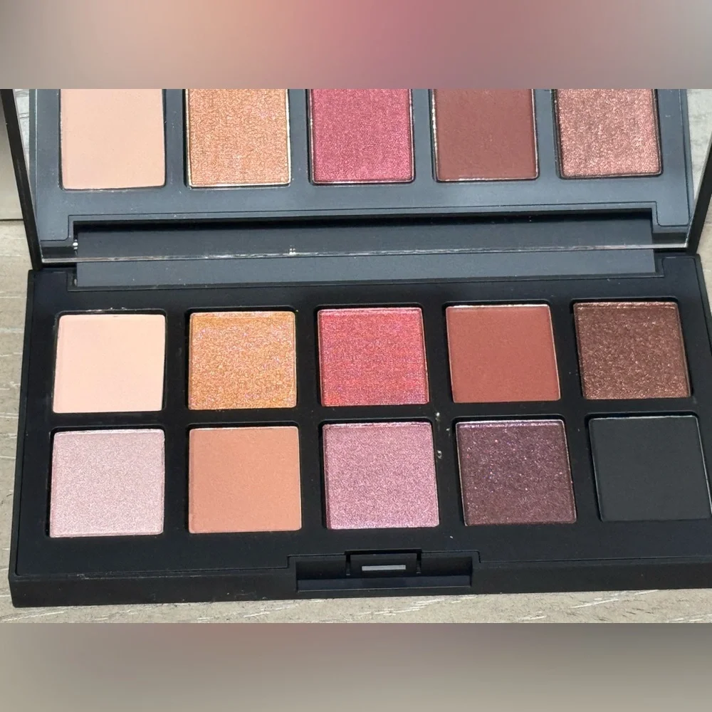 NIB HAUS LABS FAME EYESHADOW PALETTE